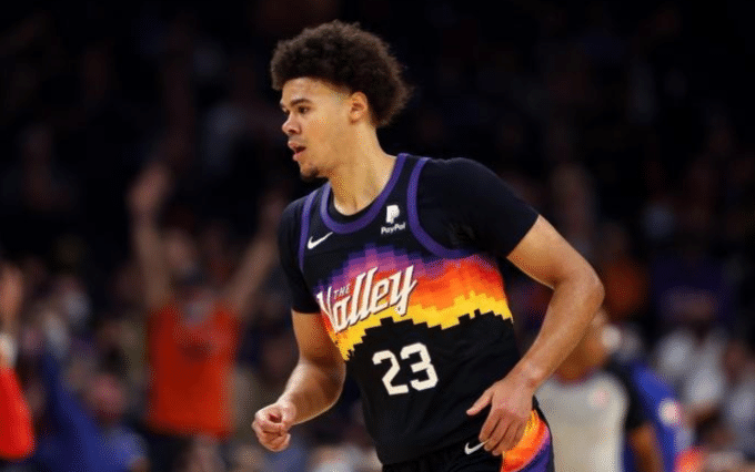 太阳悍将受伤一幕曝光：或惨遭半月板撕裂大伤 最严重伤停4-6个月