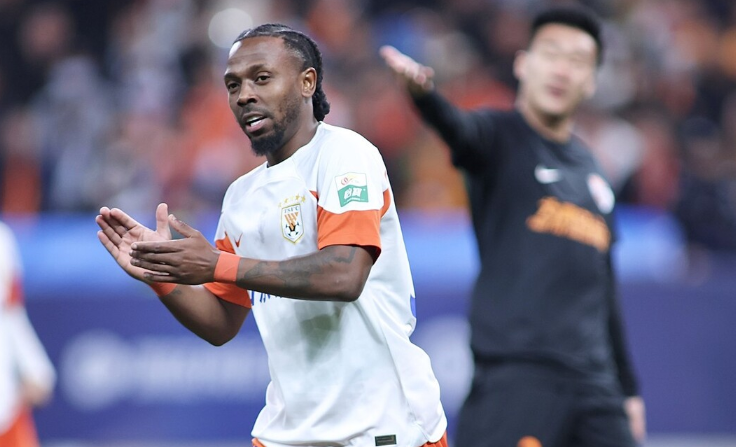 泰山队惊爆欠费丑闻，股东内斗升级，5亿能否力挽狂澜？