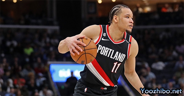 开拓者1年合同签回诺克斯！利拉德领衔16人阵容出炉