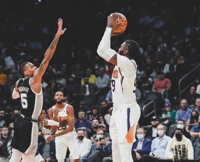 在NBA没有什么朋友，但太阳队没有他寸步难行