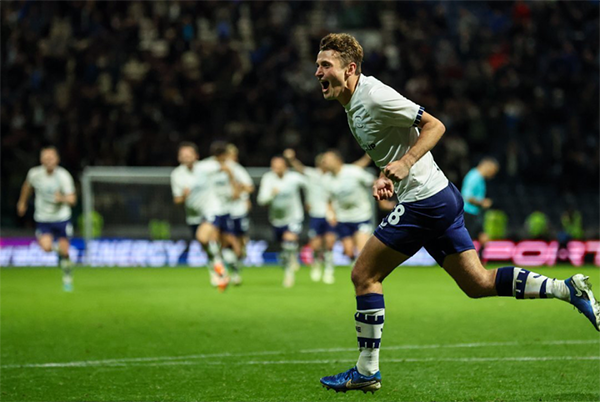 英联杯惊现超长点球大战！普雷斯顿17轮点杀富勒姆晋级