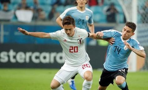 世体：安部裕葵考虑离开巴萨，可能回J联赛