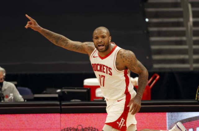 冲上热搜！火箭名记揭秘塔克离队内幕，五队哄抢湖人篮网又要开战