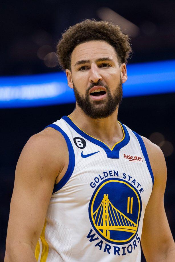 汤普森正式辟谣：我不会在2024年退役 拍桌走人怒斥报道太荒谬