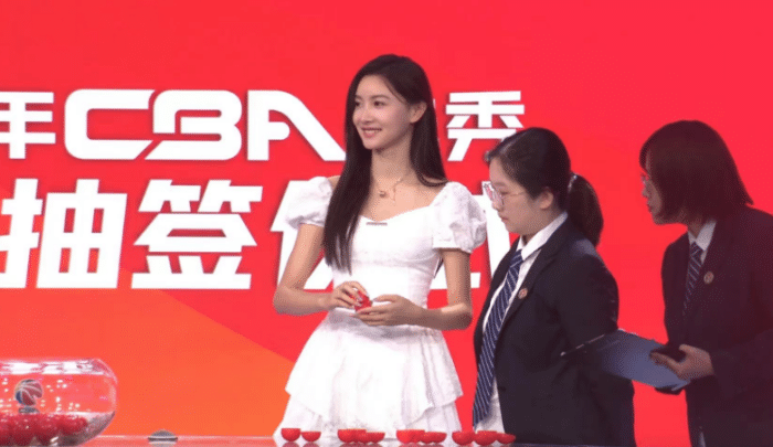 CBA乐透抽签！金佳悦抢镜，颜值高身材好，郭艾伦曾主动示好