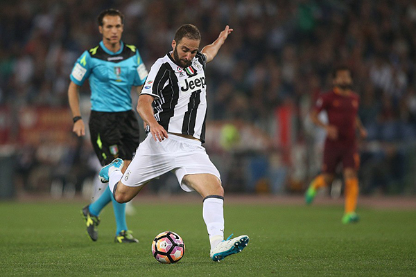 国米有意顿涅茨克矿工门将特鲁宾 以替代奥纳纳