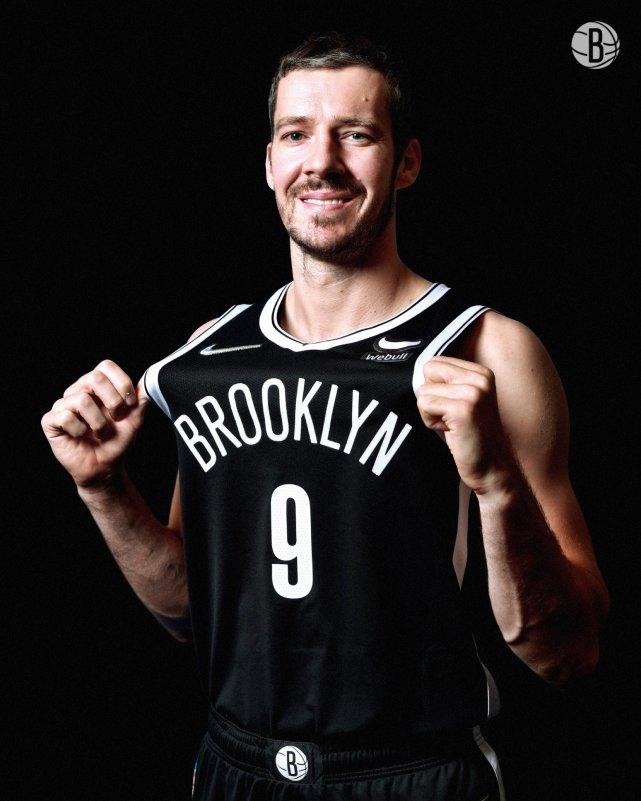 德拉季奇明日首秀战雄鹿！篮网定妆照预热，西蒙斯仍缺阵原因曝光