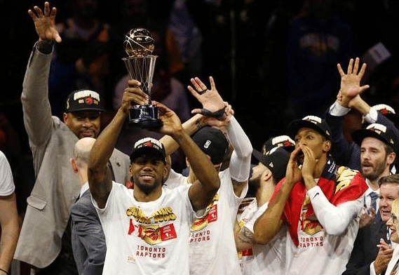 在NBA巨星之中，谁可被称作“一冠封神”？只有3个人