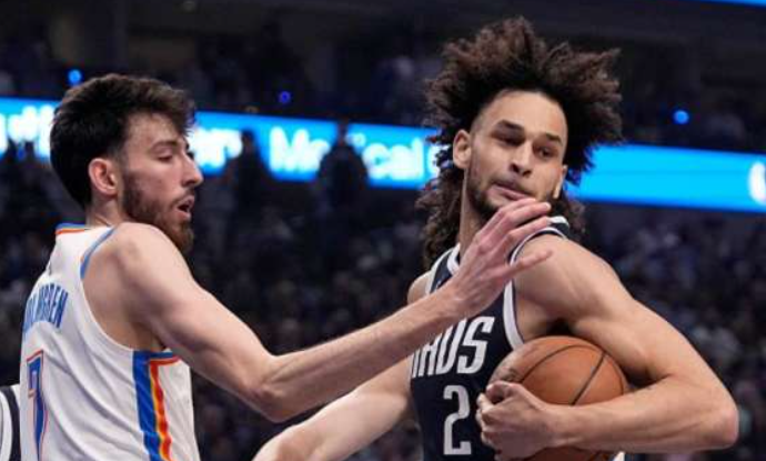 切特“追击”莱夫利受热议！欧文劝小弟别跑开 东契奇称其为大人物