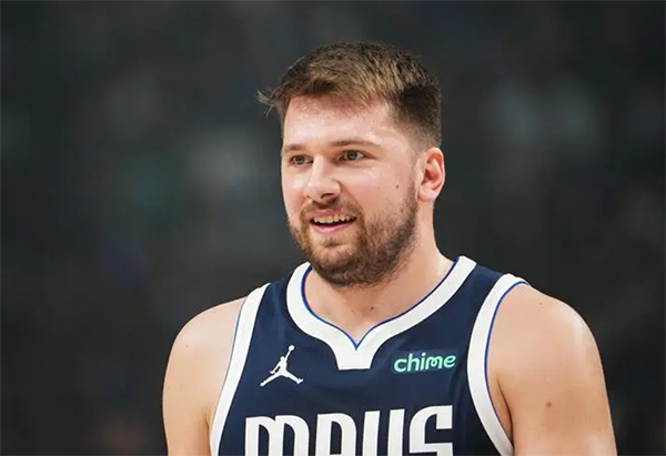 库班的独行侠时代落幕 2.8亿到35亿的传奇之旅