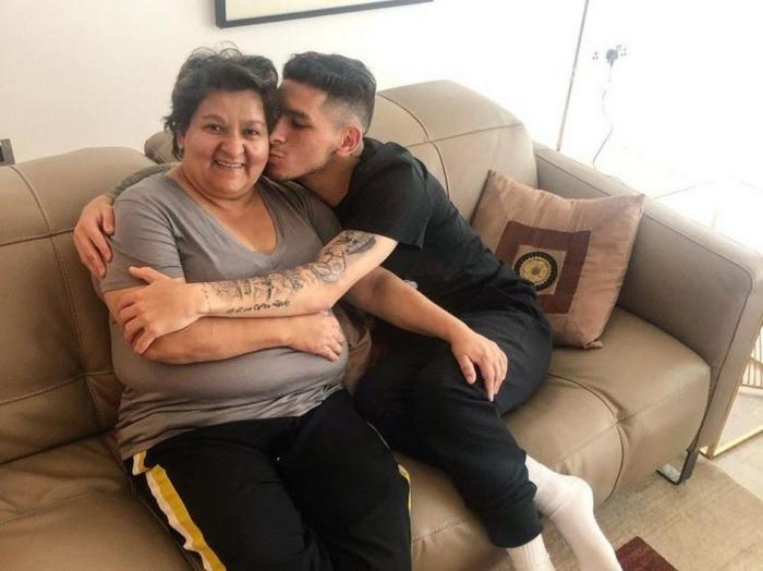 托雷拉: 我母亲因新冠去世, 我已决定回南美踢球