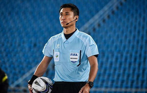 IFA公布世界杯裁判名单：中国裁判马寧、曹奕、施翔入选