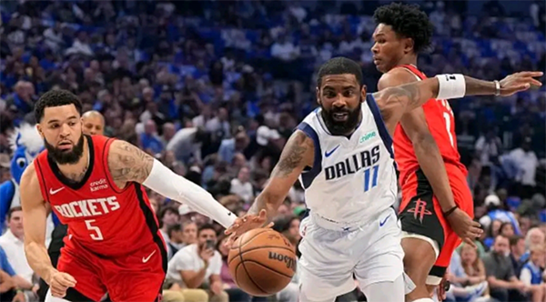 勇士挺进前十名，东欧85+16痛击火箭：欧文末节神勇，翻盘22分