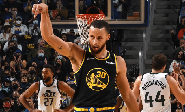 每况愈下！勇士1月进攻效率倒数第3！库里场上场下疯狂打铁