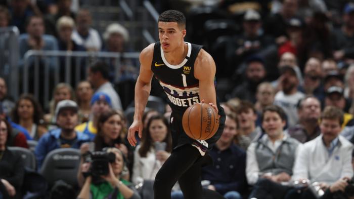 一级恶犯！霍华德又炸了！20分钟10分7板！湖人放走他太正确