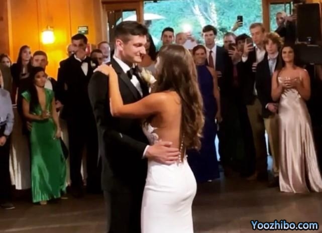 雄鹿阿伦大婚！官方未送祝福+没队友参加婚礼 球迷调侃：要被交易