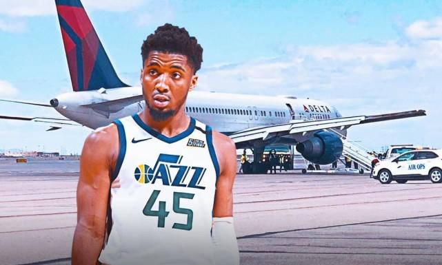 心有余悸！米切尔回顾飞机事故：机体剧烈颤抖，曾向家人短信告别