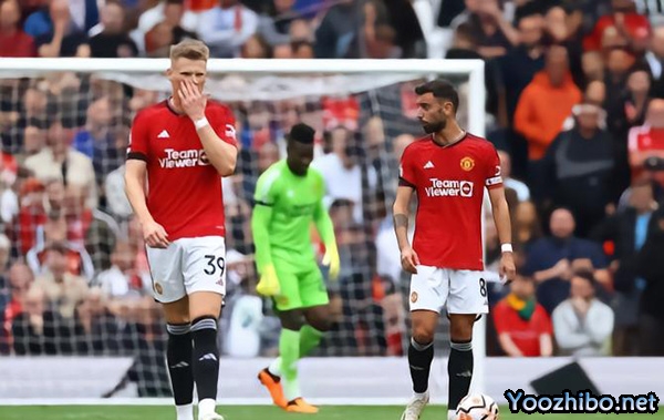 太阳报：输给布莱顿后，有四名曼联球员在更衣室爆发冲突