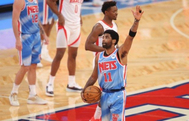 下一个卡佩拉？纳什给出培养计划，欧文：希望克拉克斯顿成为冠军中锋！