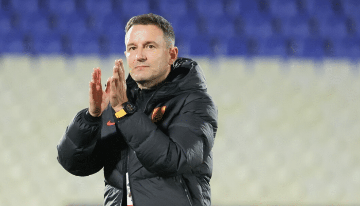 国足再PK新西兰大变阵，新帅宣布纠错，3归化才是答案