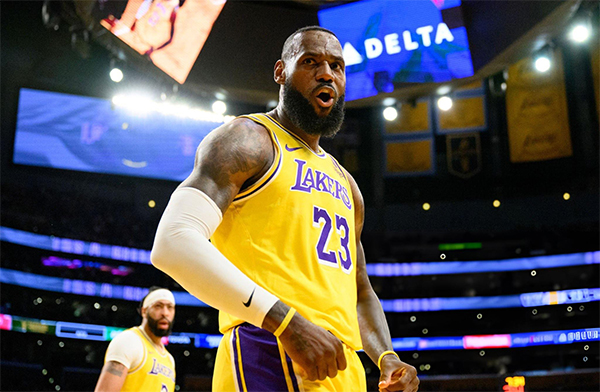 詹姆斯或降薪续约湖人 球队阵容变化不断