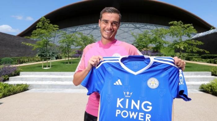 重返英超有望？莱斯特城降级仍砸钱！砸1850万镑连签两大英格兰国脚