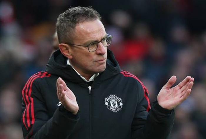 曝朗尼克完全认同林加德看法：曼联更衣室是灾难，球员没用又自私