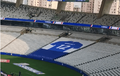 记者：申花俱乐部董事长决定永远退役12号球衣