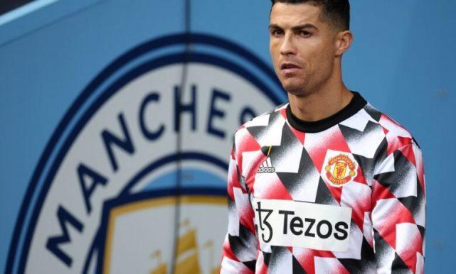 C罗快走吧！战曼城被主帅弃用，连续5场英超当替补，生涯首遭此羞辱