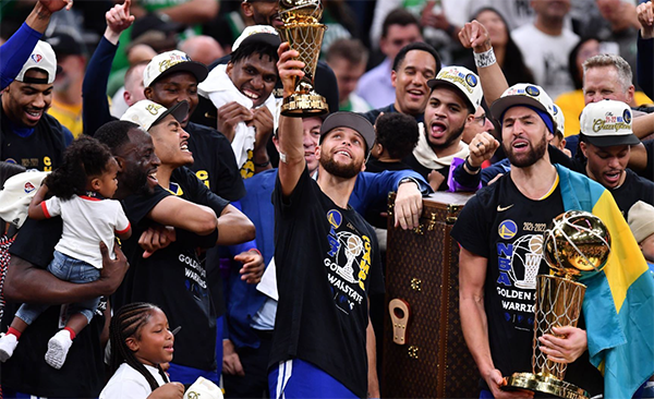 勇士夺冠英雄，如今何去何从？揭秘22年冠军成员的现状