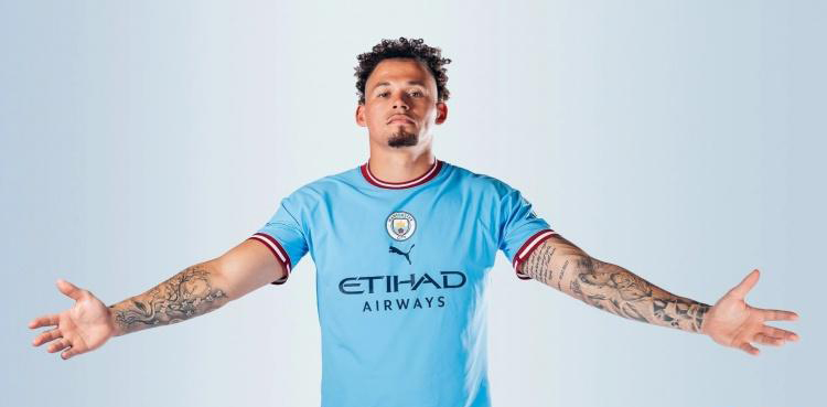 菲利普斯：我来到这里是为了赢得奖杯 没有计划离开曼城