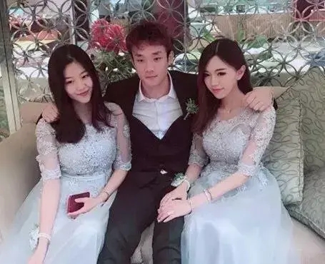 巩晓彬质疑小丁伤情，丁彦雨航回怼：那个像家一样的地方让我陌生