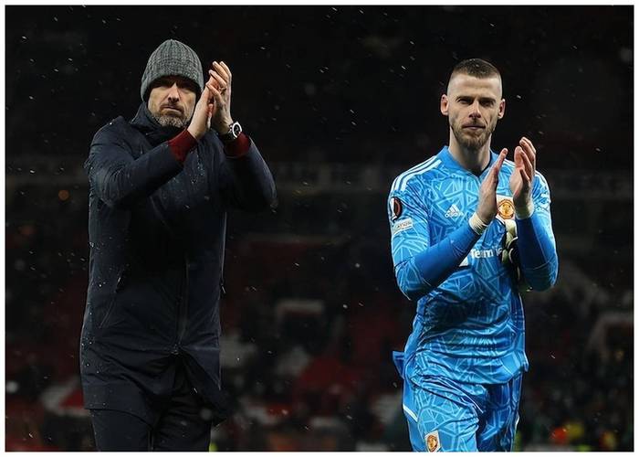 12年曼联生涯终结？曝32岁功勋自由身离队！愿降薪仍未获续约合同