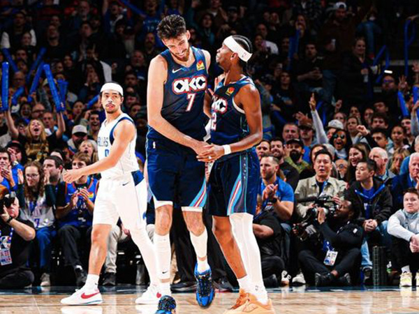 雷霆携15连胜战太阳争NBA杯四强，布克有望复出