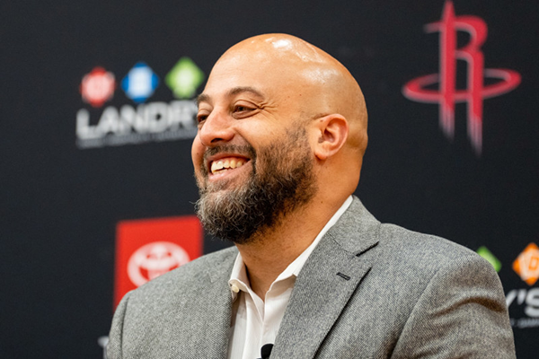 太阳危局：三巨头携手难挽颓势，同场表现糟糕透顶，拆队之议涌起，火箭静待 “丰收”