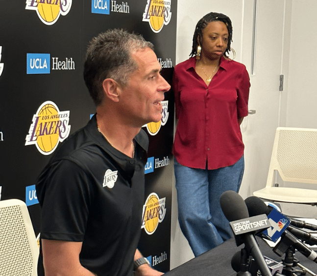 湖人1天5笔操作！交易选秀后继续捡漏 佩总：最终目标打造夺冠阵容