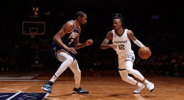 莫兰特打得KD怒扔数据表，连续4场30+！篮网球迷倒戈高呼MVP