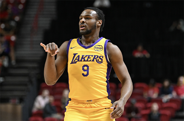 NBA夏联：布朗尼助湖人两连胜，表现渐佳