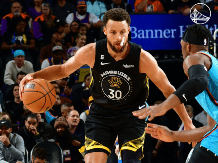 库里50+7记三分刷爆纪录：超神一战仍输球 拼尽全力太无奈