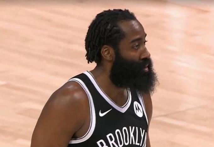 打出优秀表现，为何哈登不被看好拿到MVP？一历史定律成魔咒