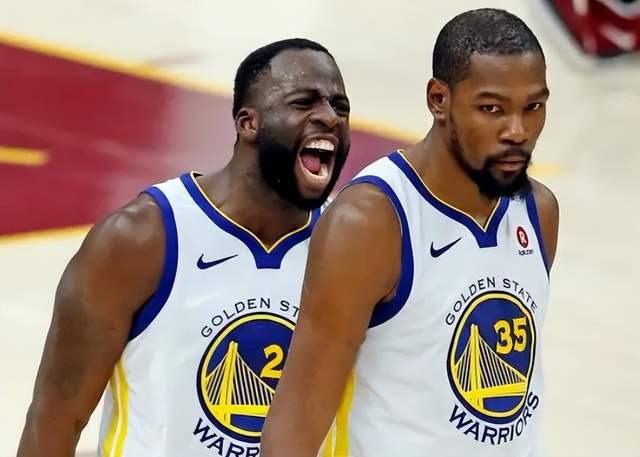 扎心！追梦格林又惹事，无端嘲讽杜兰特，4年3冠王朝被他断送