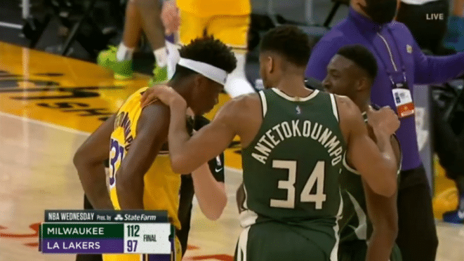 字母三兄弟同场竞技！球迷调侃：苦了解说员，并肩库里兄弟妹夫