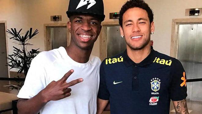 内马尔称维尼修斯是最丑的 但他很风趣