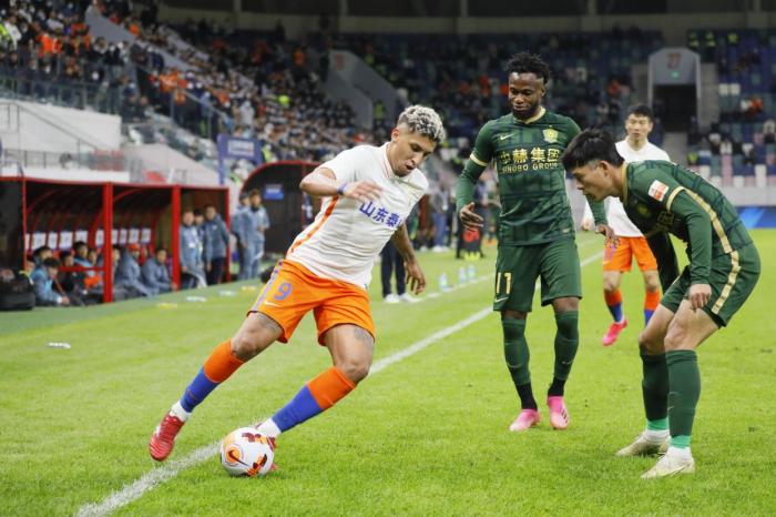 泰山队多名主力还未合练，中超新赛区官宣，莫伊塞斯一数据排第二