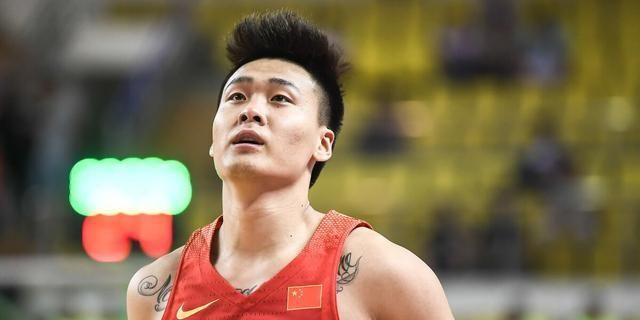 林书豪被弃用满脸沮丧，赵睿回归时间曝光，郭艾伦MVP排名仅11名