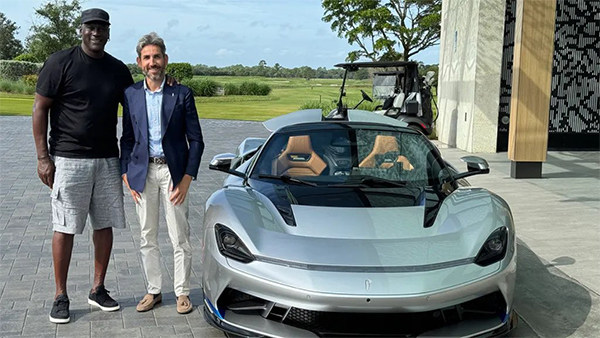 61岁乔丹新座驾曝光：220万超跑霸气登场，财富远超詹姆斯达35亿