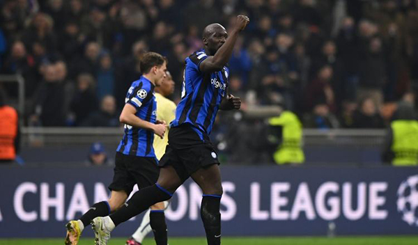 尤文与切尔西商谈卢卡库转会，新月仍对球员感兴趣