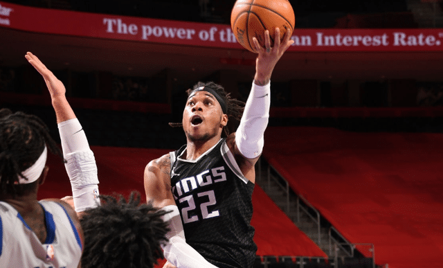 篮网继续补强？美媒建议抢国王两大内线！4换2方案或打造双赢交易