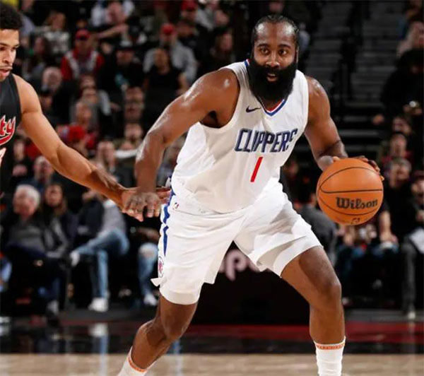 快船逆袭之夜：哈登三分暴雨，伦纳德神反应，威少怒批队内低迷者