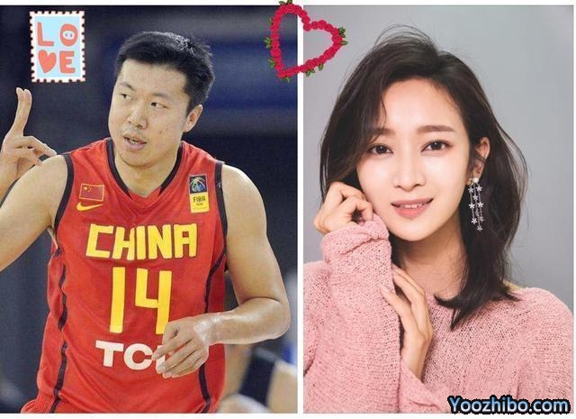 上任内蒙，王治郅亮相新岗位，暂别90后娇妻，和美女合影太拘谨